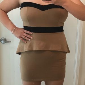 Sweetheart Strapless Dress. Large.